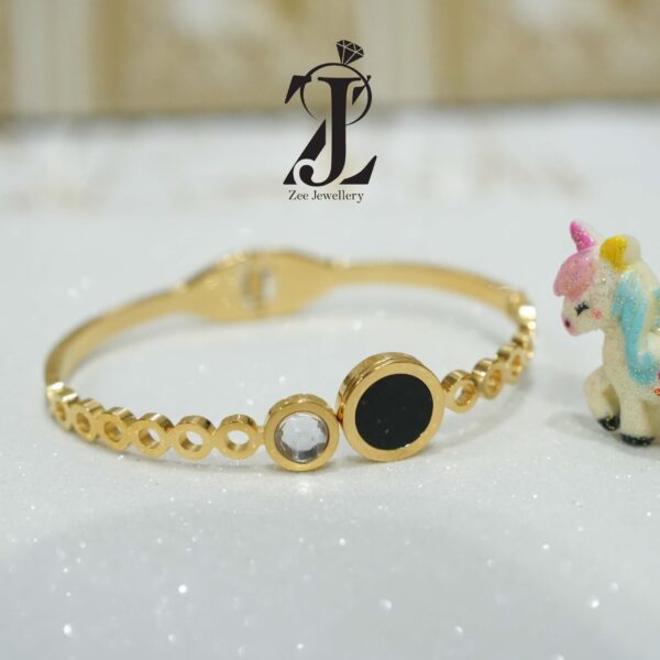 Elegant Stainless Steel Bracelet (BR504)