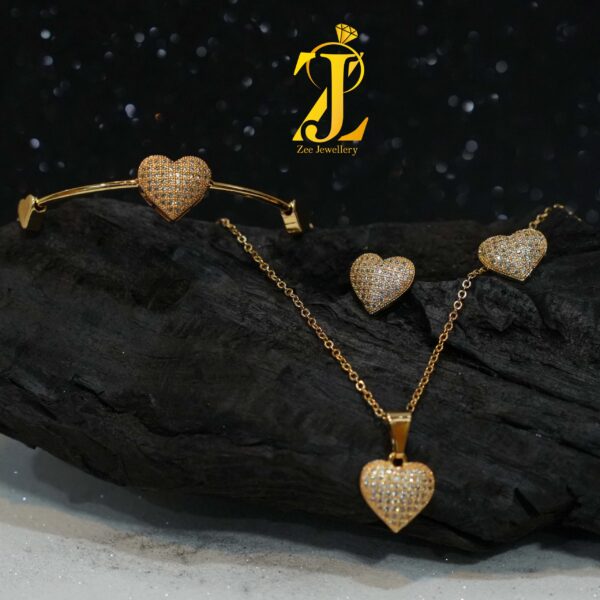 Elegant Black Jewellery Set (LS803)